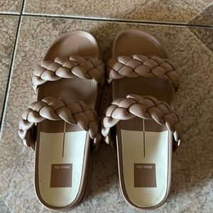Dolce Vita Sandals Size 7.5